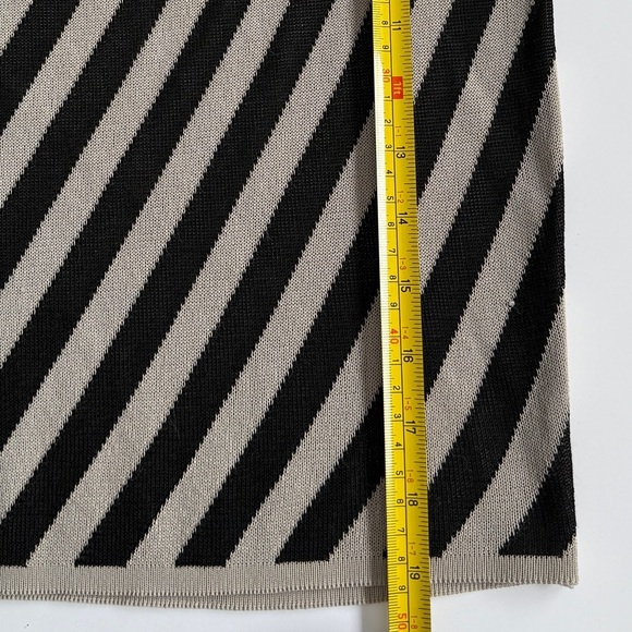 VTG Emanuel Ungaro Knit Sweater Tank Top Striped Medium M Petite Classic Capsule - Picture 4 of 5